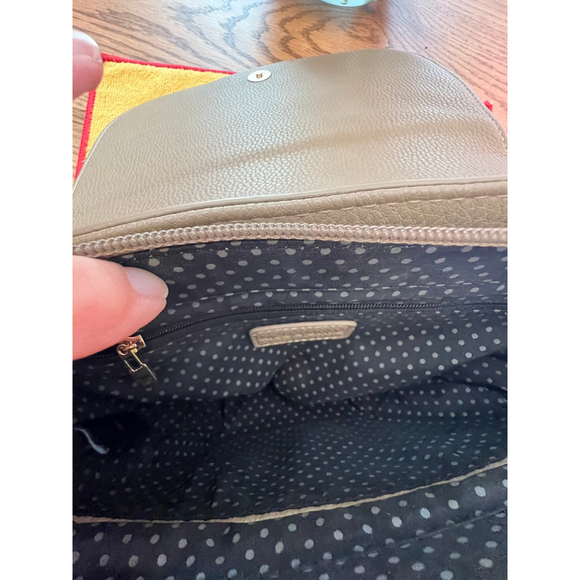 Nico and Olive tan leather crossbody bag - Picture 7 of 8